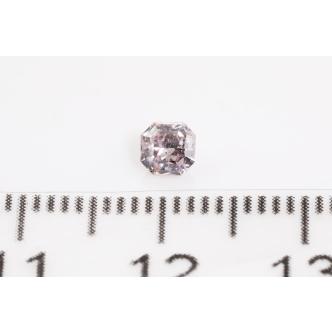 Loose Diamond 0.30ct
Brownish Pink GIA