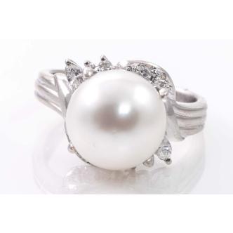 South Sea Pearl & Diamond Ring