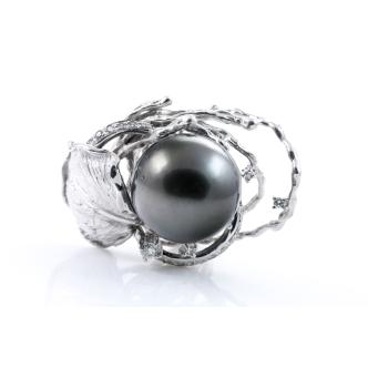 16.5mm Pearl and Diamond Ring