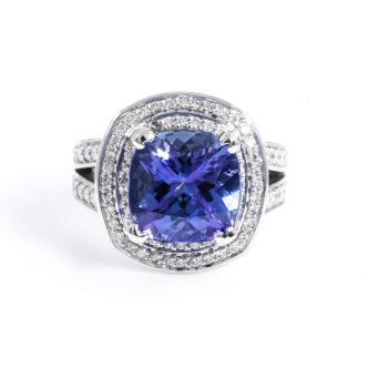 4.70ct Tanzanite and Diamond ring