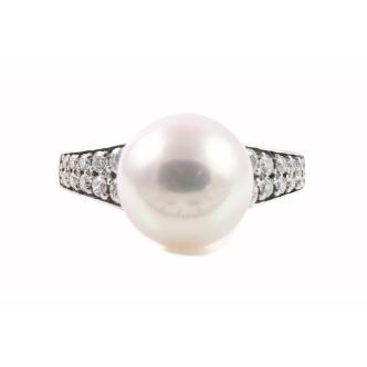 10.4mm South Sea Pearl and Diamond Ring