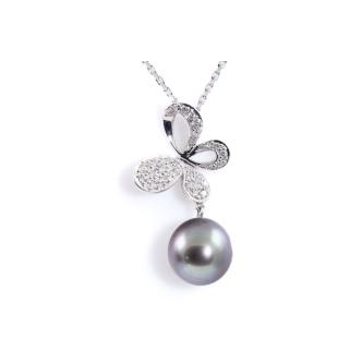 10.6mm Tahitian Pearl and Diamond Pendant
