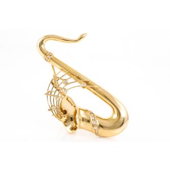 Diamond Saxophone Brooch 18ct Gold 13.6g*