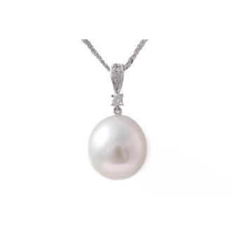13.3mm Pearl and Diamond Pendant