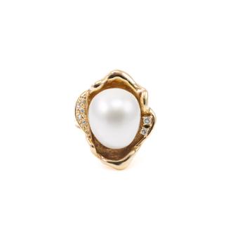 12.8mm South Sea Pearl & Diamond Ring