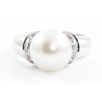 10.4mm South Sea Pearl & Diamond Ring
