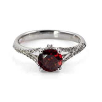 1.15ct Garnet and Diamond Ring