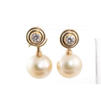 12.7mm Pearl & Diamond Earrings