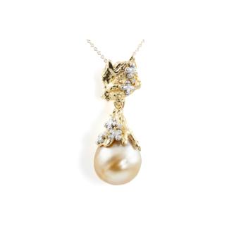 15.2mm Golden Pearl & Diamond Pendant