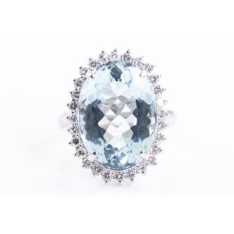 12.10ct Aquamarine and Diamond Ring