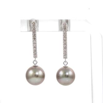 9.5mm Tahitian Pearl & Diamond Earrings