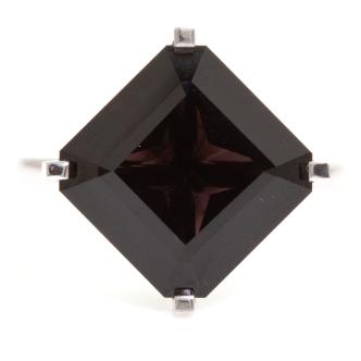 6.95ct Ceylon Spinel Ring