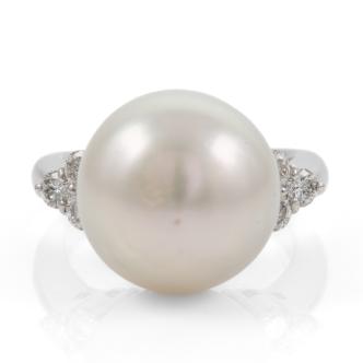 14.7mm South Sea Pearl and Diamond Ring